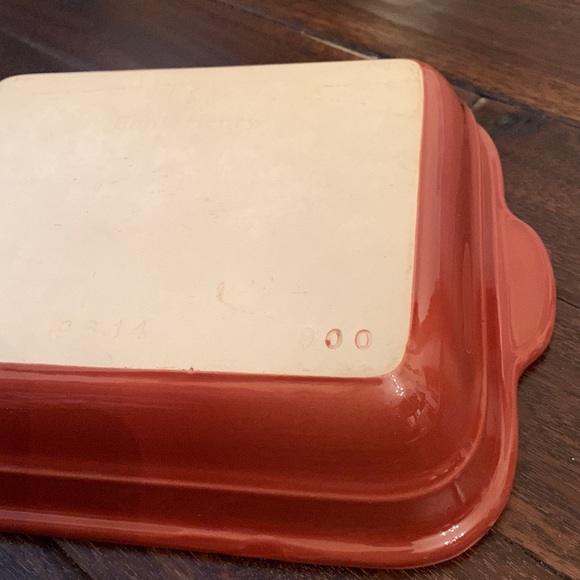 Emile Henry Baking Dish 9 x 7.5 inches Excellent condition - Picture 5 of 9